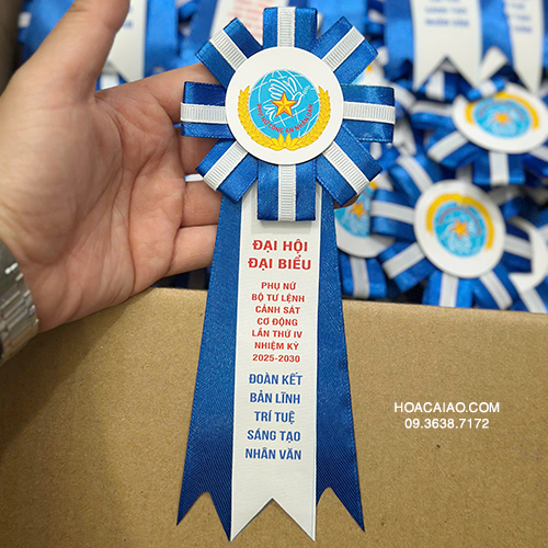 Hoa cài áo đại biểu 04